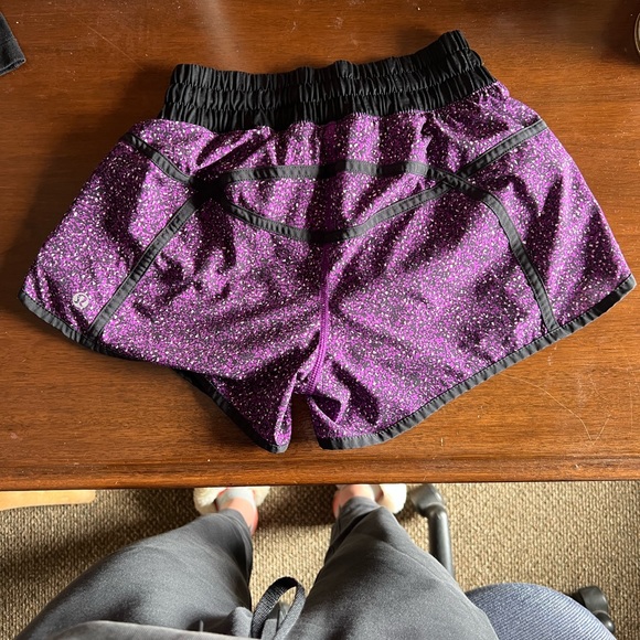 Lulu shorts :) - Picture 2 of 2